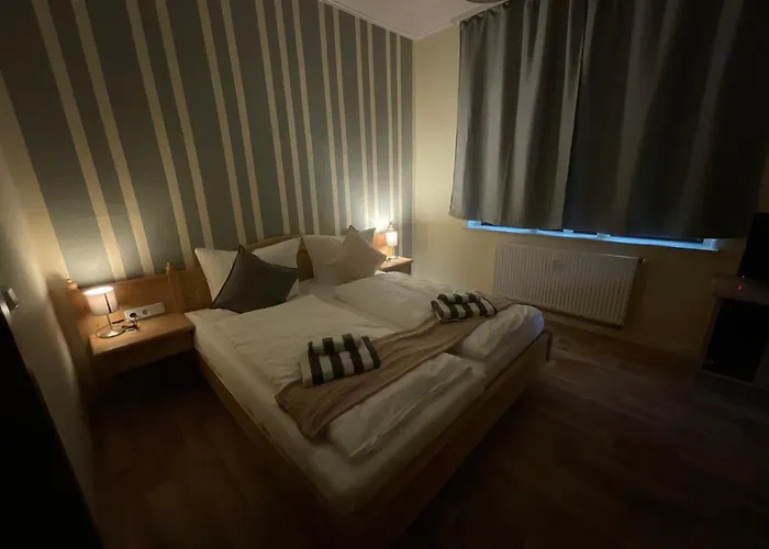 Lindenhof Affittacamere 3*