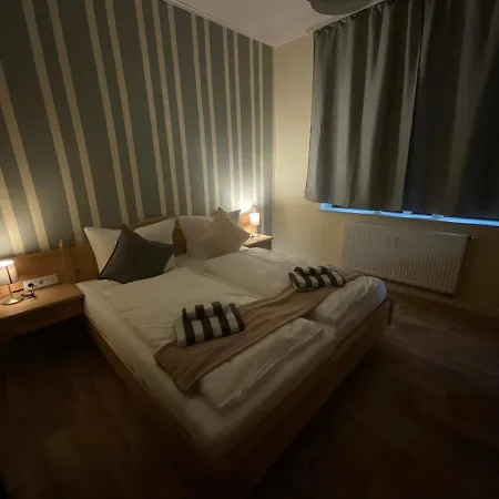 Lindenhof ゲストハウス 3*