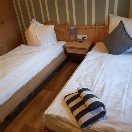 Guest house Lindenhof 3*